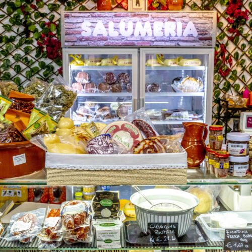 SALUMERIA